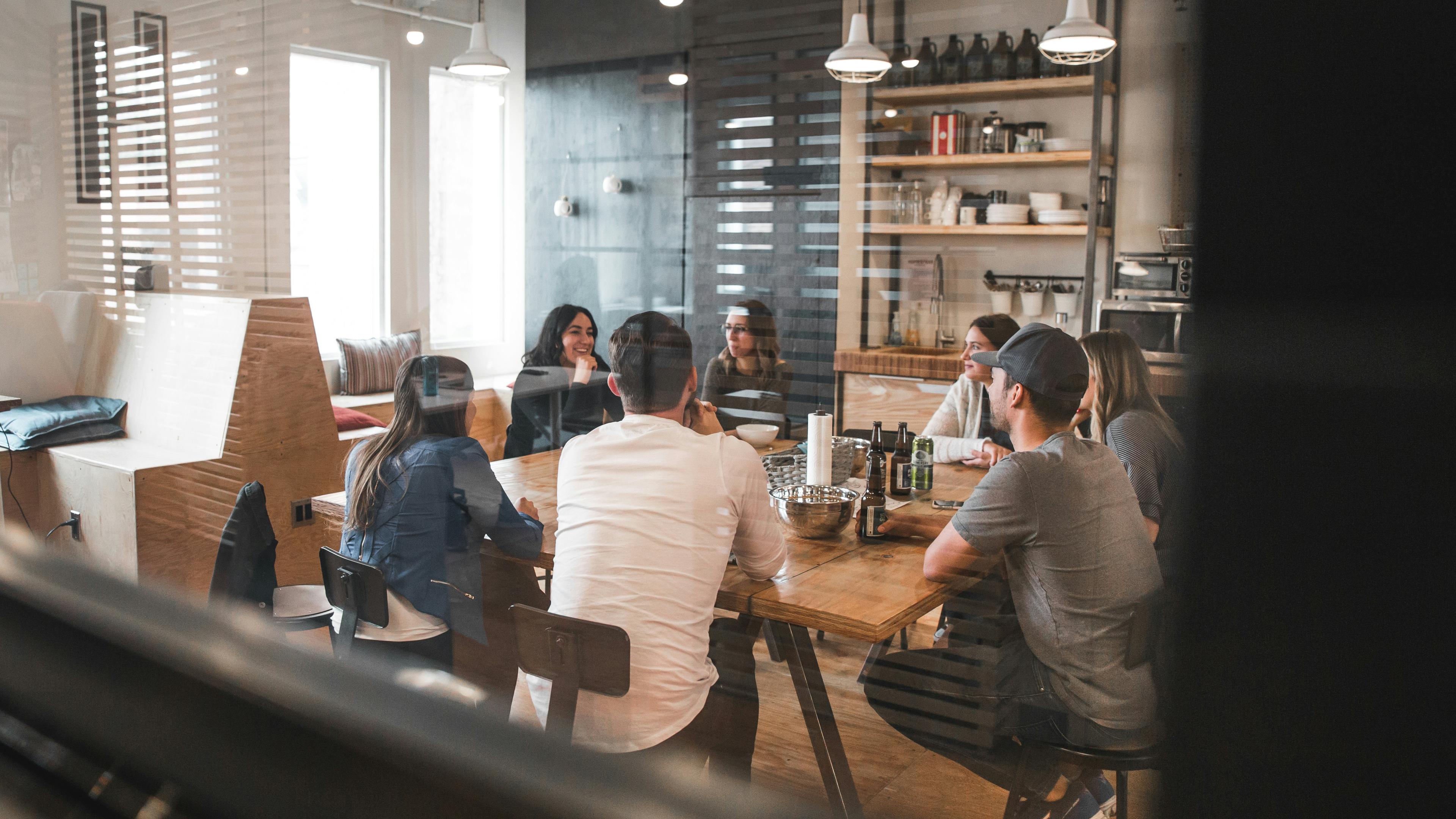 Building in Stealth vs. Building in Public: Which Path Is Right for Your Startup?